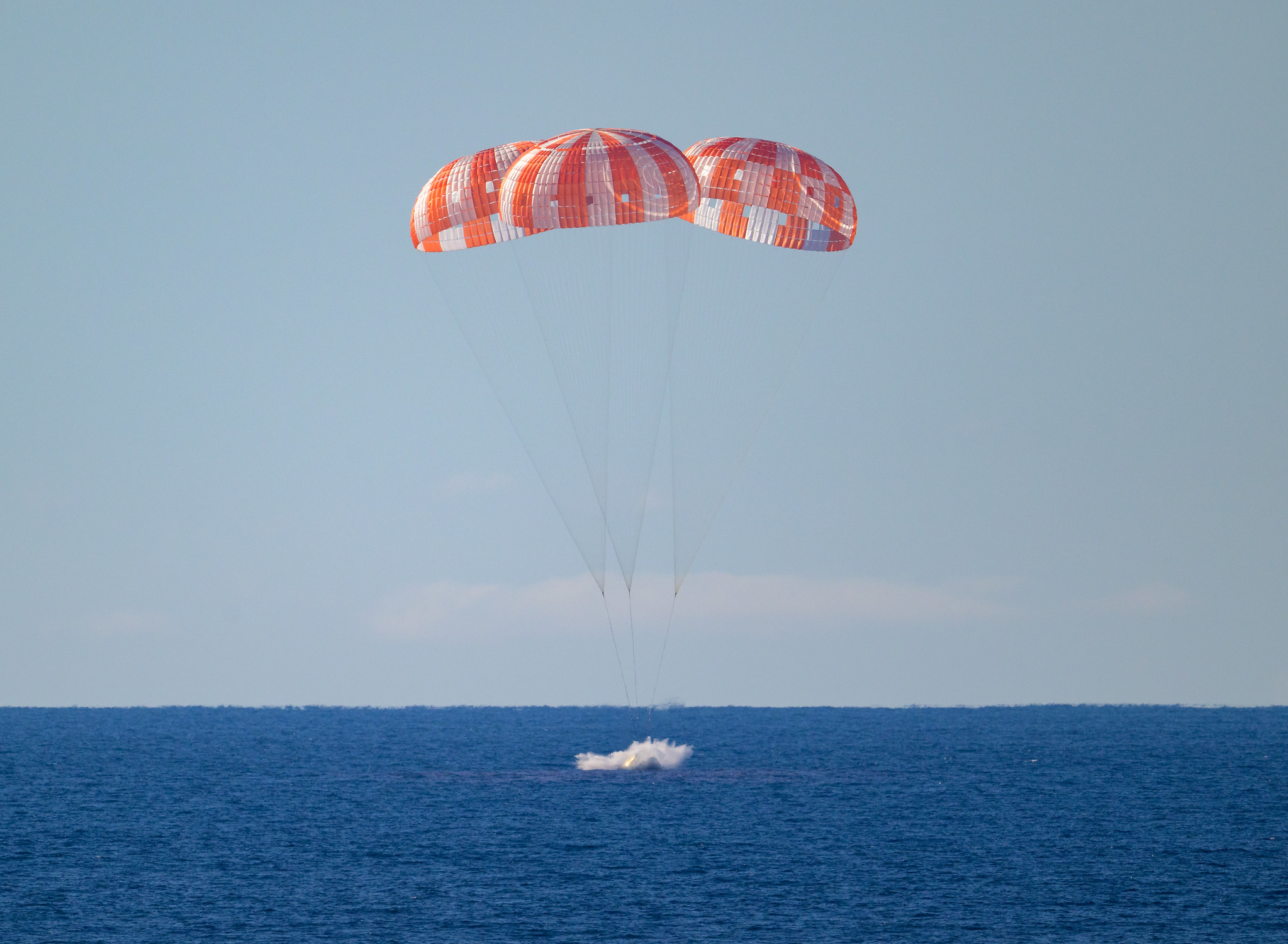 Splashdown Artemis 2 astronauts return to Earth after historic NASA