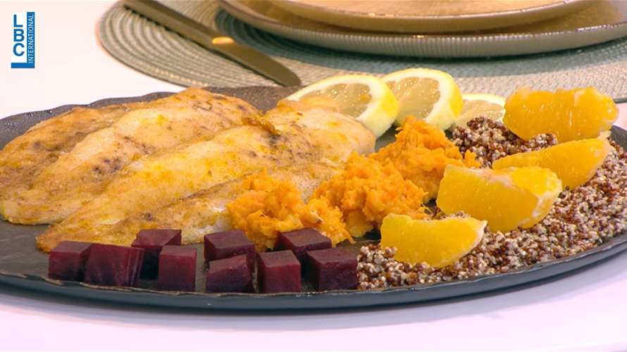 إليكم كيفية تحضير السمك المشوي وشوربة السبانخ مع الموزاريلا على