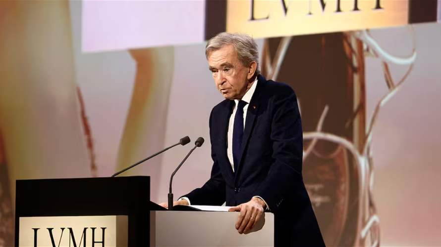 الثري الفرنسي أرنو يؤجّل حسم خلافته ويعزّز سيطرة عائلته على