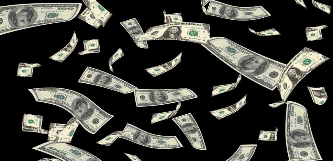 لماذا تبدو شائعات انهيار الدولار مبالغاً فيها إلى حد كبير؟