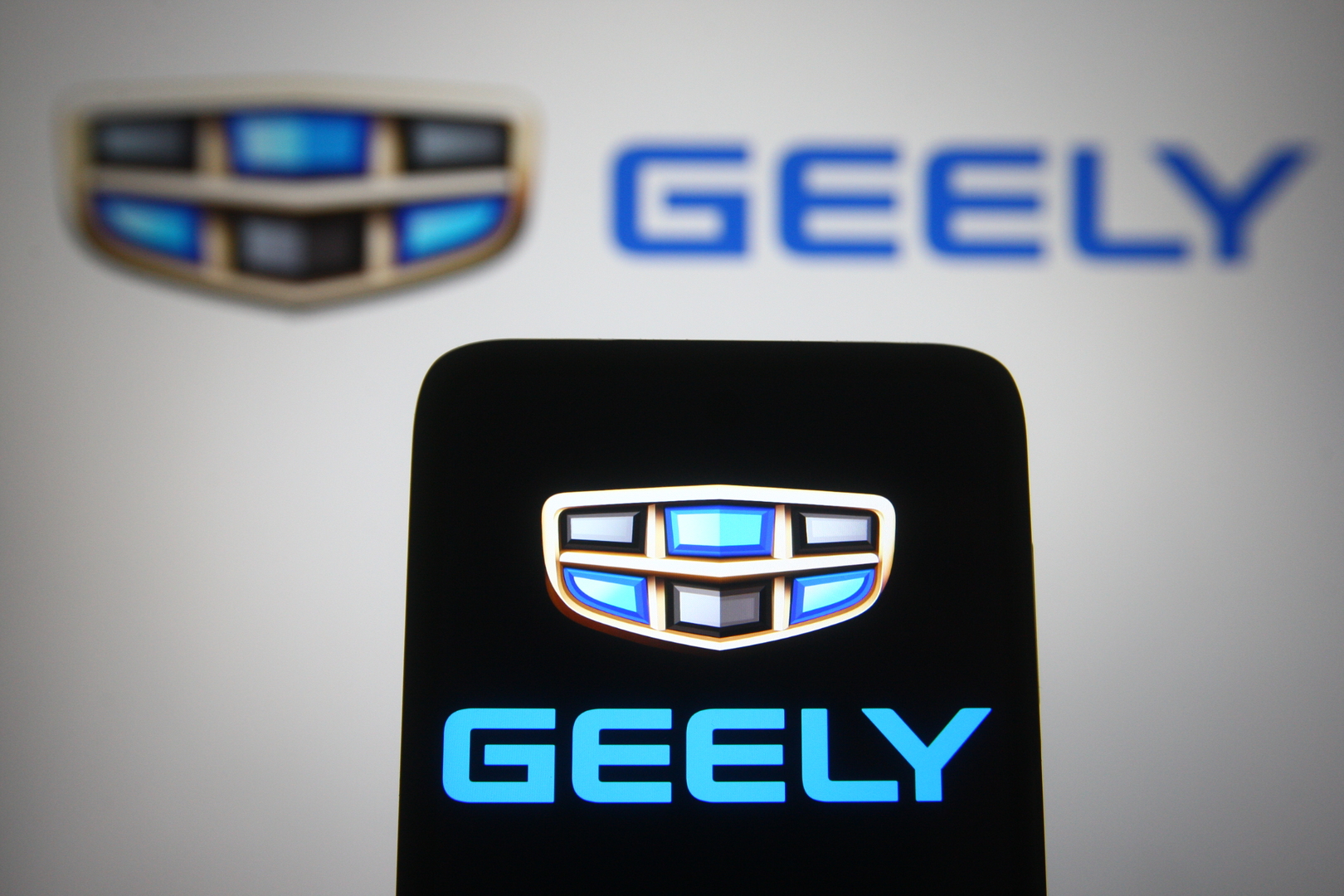 عاجل | “Geely” تستدعي آلاف سيارات “Atlas” في روسيا لاستبدال قطعة حيوية - صورة مميزة صورة مميزة: عاجل | “Geely” تستدعي آلاف سيارات “Atlas” في روسيا لاستبدال قطعة حيوية