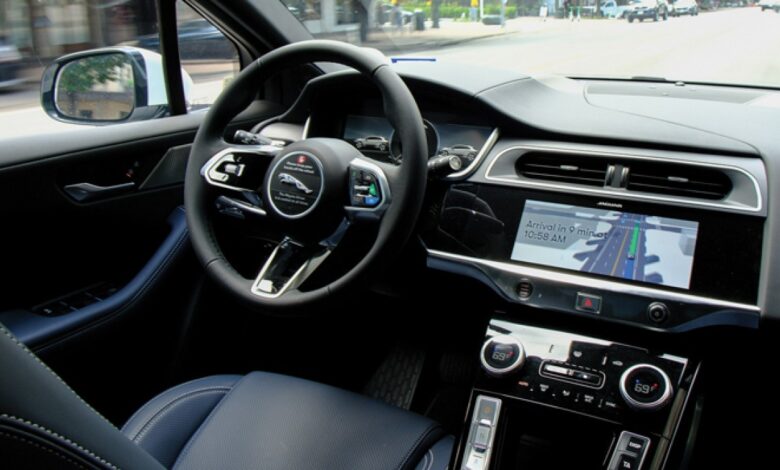 What the driverless car debate can teach us about AI