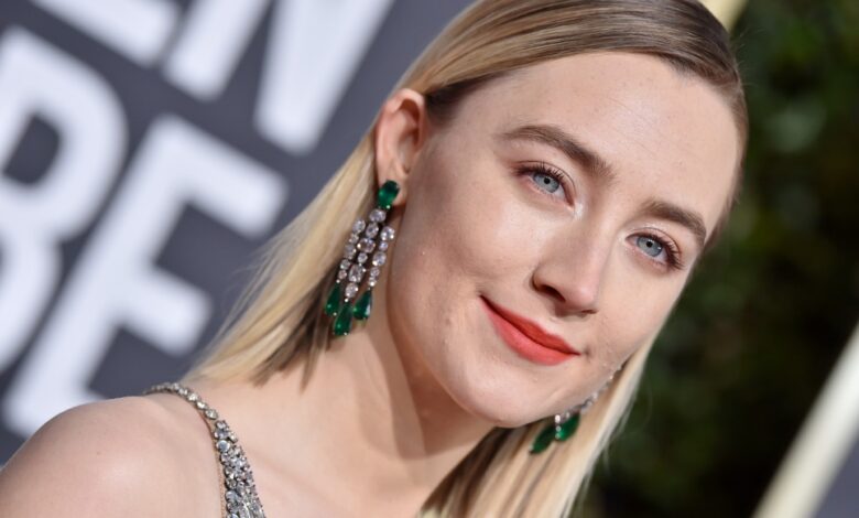 أقراط أيقونية للنجمات على السجادة الحمراء.. سرّ فخامة إطلالتكِ في السهرات