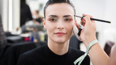 ألوان ظلال العيون المناسبة لربيع 2026: 5 ألوان يجب أن تمتلكيها في هذا الموسم