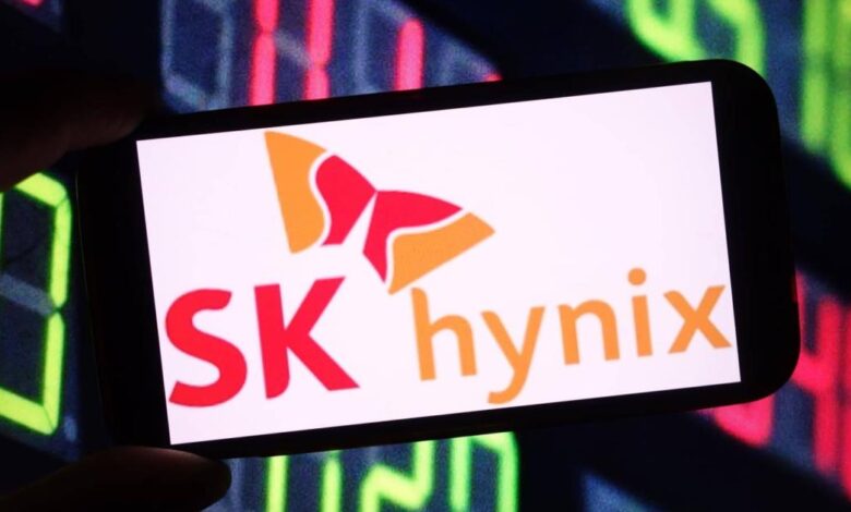 «إس كيه هاينكس» تخطط لجمع 10 مليارات دولار في سباق الذكاء الاصطناعي