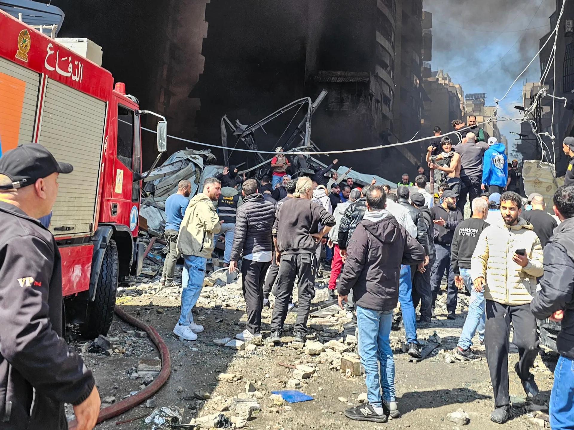 عاجل | إسرائيل تشن 100 غارة جوية خلال 10 دقائق في أنحاء لبنان | الحرب الأميركية الإسرائيلية على إيران - صورة مميزة صورة مميزة: عاجل | إسرائيل تشن 100 غارة جوية خلال 10 دقائق في أنحاء لبنان | الحرب الأميركية الإسرائيلية على إيران