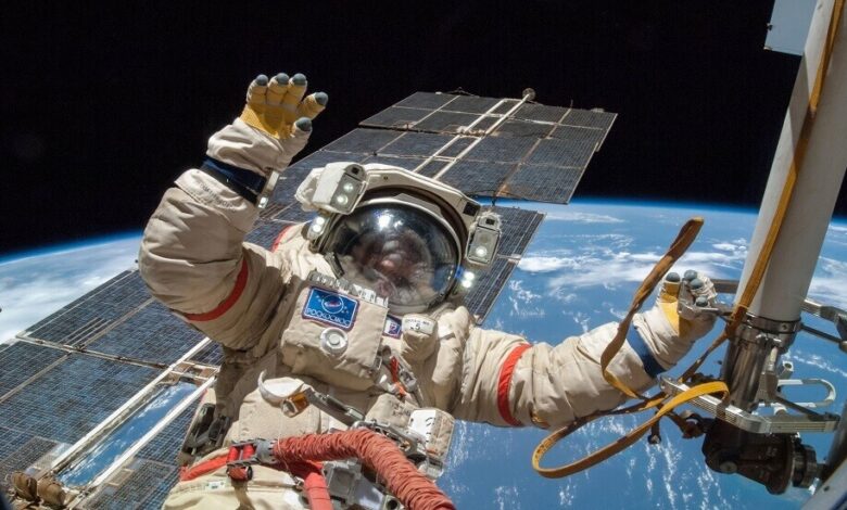 إلى ماذا يفتقر الرواد في الفضاء؟