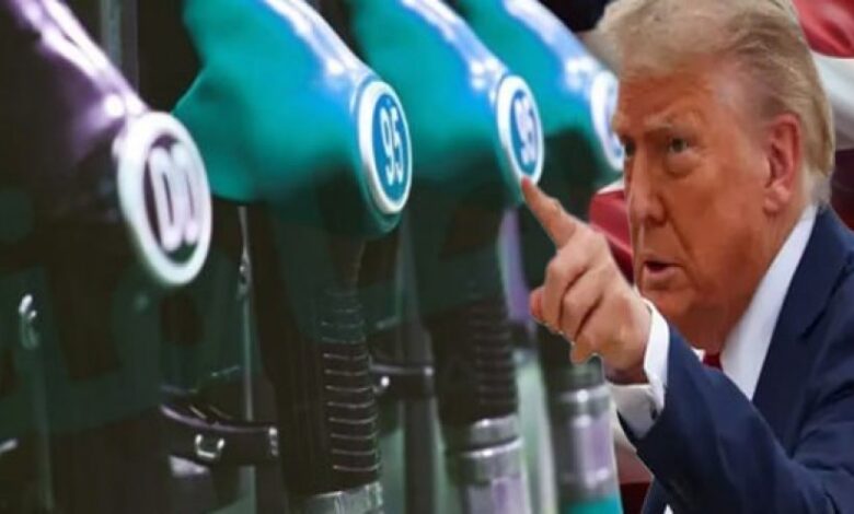 استطلاع: غالبية الأمريكيين يحملون ترامب مسؤولية ارتفاع البنزين