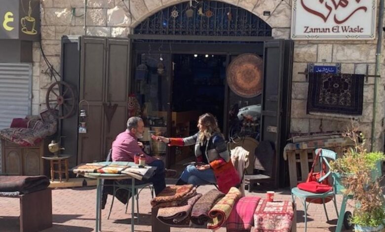 الأنتيك يزيّن رام الله - ريبورتاج ثقافي