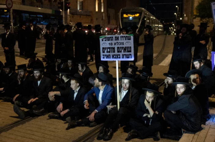 09158370711464332867373287832445 Png