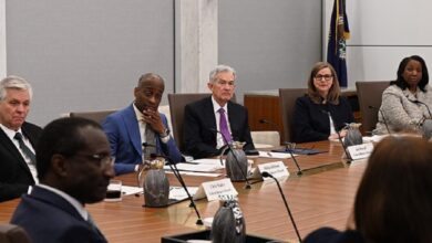 الاحتياطي الفيدرالي يتجه لتثبيت أسعار الفائدة وسط ضغوط التضخم وترقب مستقبل باول