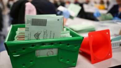 الجمهوريون يواجهون تحديات في الحفاظ على أغلبيتهم بالكونغرس وسط تراجع دعم سياسات ترامب للهجرة