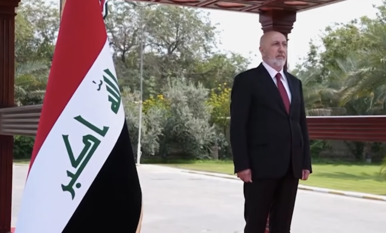 الرئيس العراقي نزار أميدي يتسلم مهام منصبه رسميا في قصر بغداد