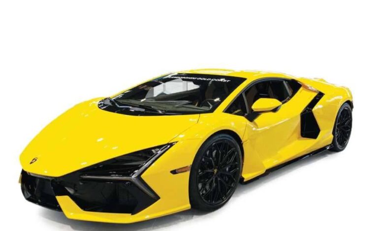 السيارات الفاخرة تصطدم بمطبّات الرسوم.. وقرار الشراء مؤجل