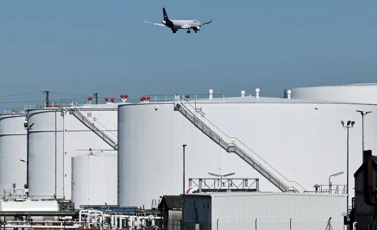 الطائرات تحلق بجناح مكسور | صحيفة الخليج