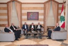 الوزير الحجار بحث مع ممثلي قطاع المحروقات في تنظيم النقل والتوزيع