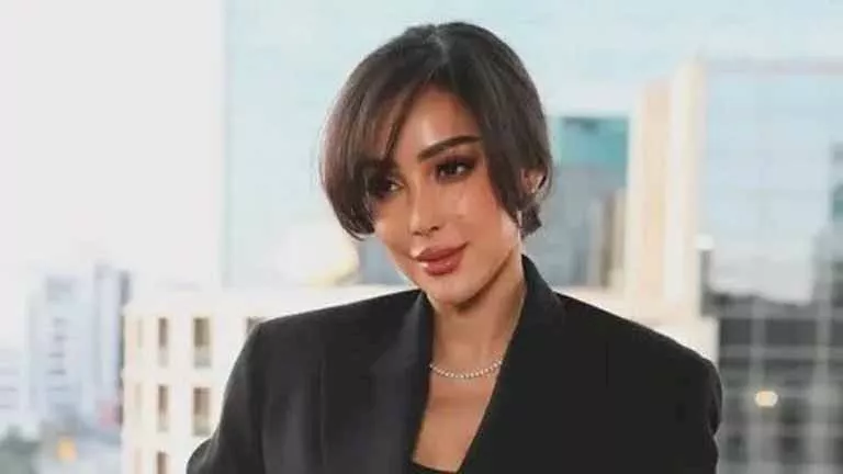 بلوك مميز.. كيف نسّقت بسمة بوسيل الفرو بطريقة لافتة؟