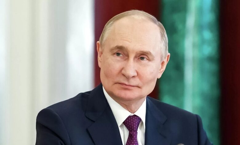 بوتين يناقش التعاون مع دول رابطة الدول المستقلة مع أعضاء مجلس الأمن الروسي