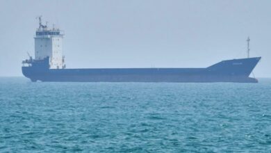 تحذير من ركود عالمي إذا استمر إغلاق مضيق هرمز