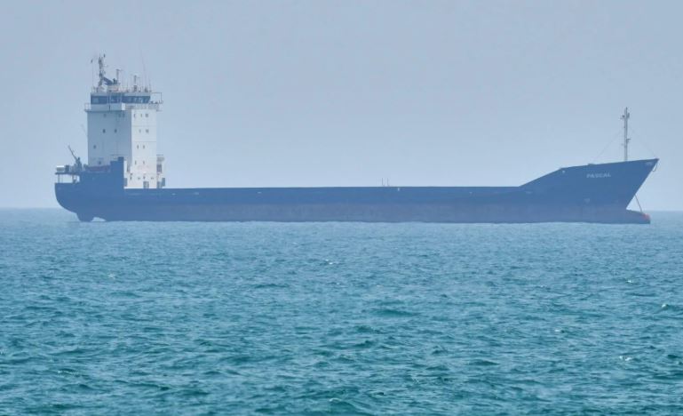 تحذير من ركود عالمي إذا استمر إغلاق مضيق هرمز