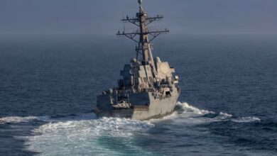 ترامب: البحرية الأمريكية ستغلق مضيق هرمز "بشكل فوري"