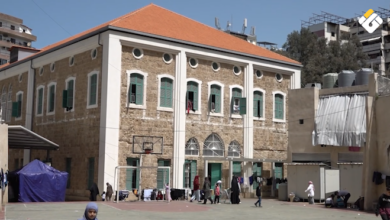 تقرير مصور | النازحون يتابعون التطورات في بنت جبيل ويؤكدون صمودهم في وجه العدوان – قناة المنار