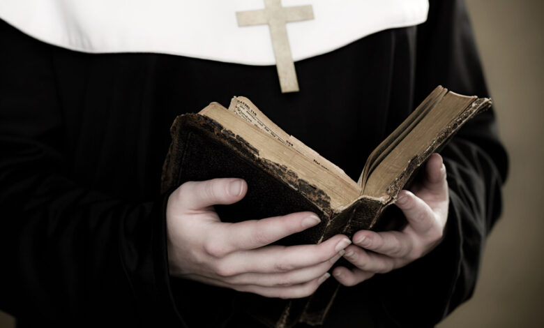 راهبات يرفعن دعوى ضد ولاية نيويورك الأمريكية