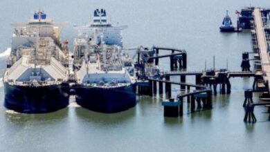 "رويترز": أزمة الشرق الأوسط تهدد الغاز المسال