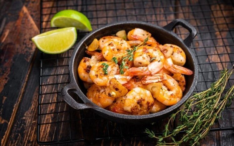 طريقة عمل بطاطس بالجمبري بالفرن - وصفات طبخ - أطباق الأسماك وثمار البحر