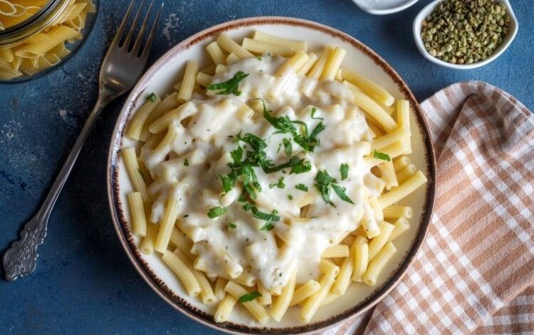 طريقة عمل مكرونة بالكريمة الخفيفة - وصفات طبخ
