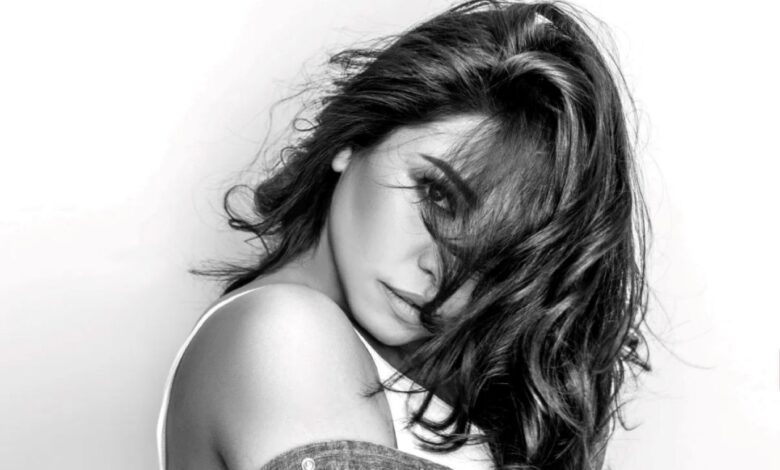 ظهور مُفاجئ لـ شيرين عبد الوهاب داخل استديو لتسجيل أغنية جديدة