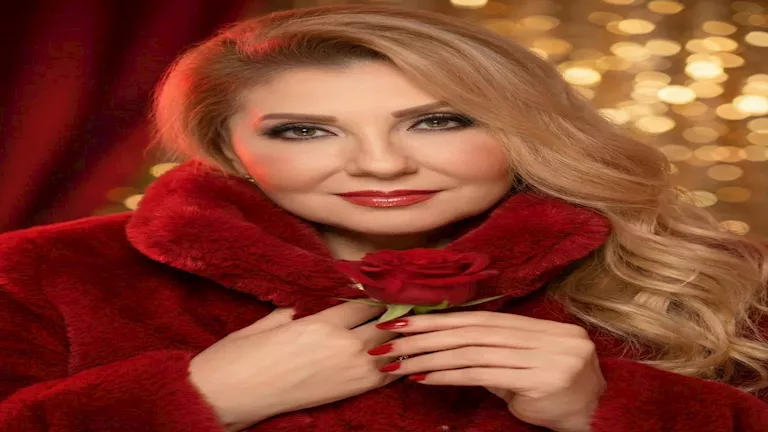 عاجل | إطلالة ساحرة.. نادية تخطف الأنظار بفستان أحمر ناري