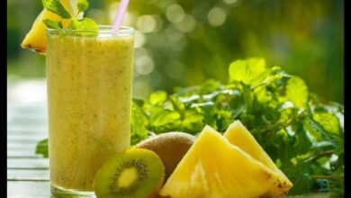 عصير الكيوي والأناناس المنعش