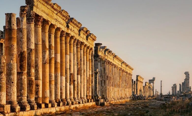 عندما ترجل الإمبراطور لقضاء حاجة فقُضي عليه