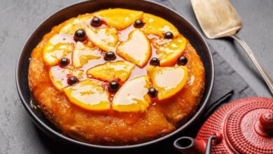 كيك البرتقال مع صوص العسل