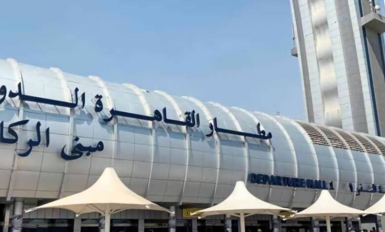 مطارات مصر تعمل بكامل طاقتهاوتستقبل 111 ألف مسافر في يوم