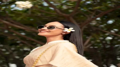 ملكة جمال العالم 2025 بإطلالة كاجوال أنيقة.. كيف نسقت لوك