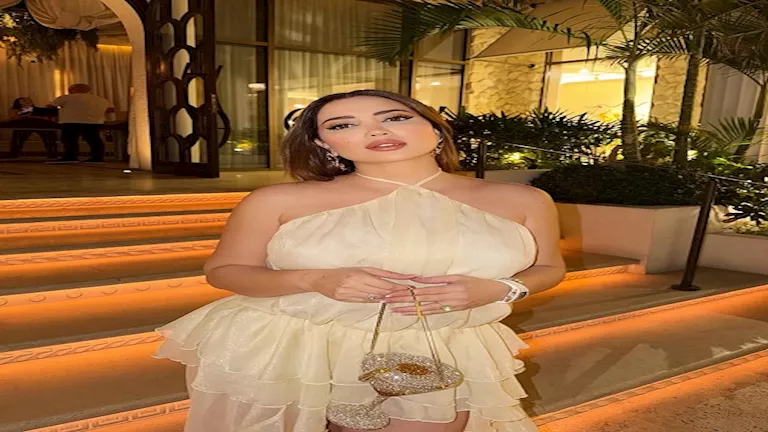 نسرين طافش بإطلالة جريئة .. الفستان الأبيض والمكياج الهادئ في