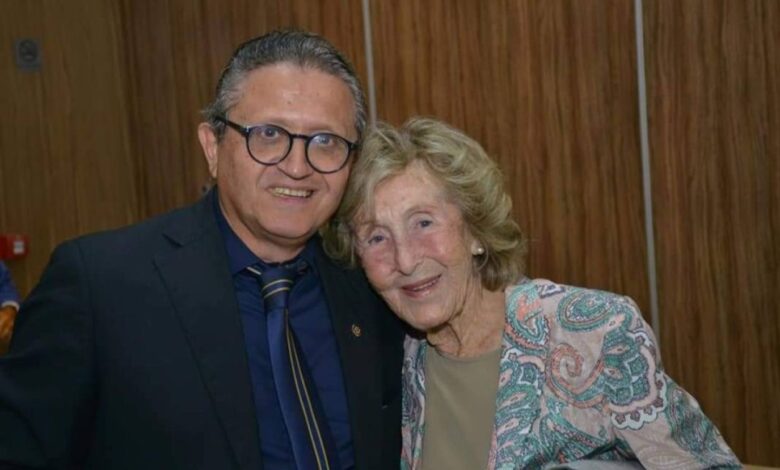 وفاة الفنانة ليلى الجزائرية عن عمر ناهز 97 عامًا