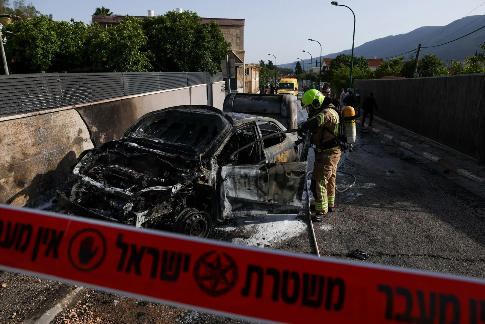 عاجل | وقف إطلاق النار بين لبنان وإسرائيل لمدة 10 أيام الذي أعلنه ترامب | جيش - صورة مميزة صورة مميزة: عاجل | وقف إطلاق النار بين لبنان وإسرائيل لمدة 10 أيام الذي أعلنه ترامب | جيش