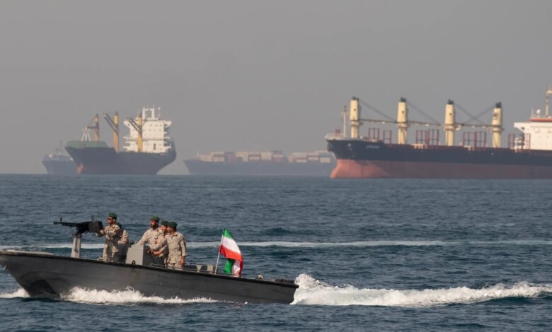 وول ستريت جورنال: 60% من زوارق الحرس الثوري لا تزال تهدد الملاحة | أخبار