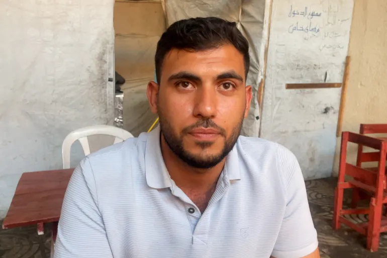 رجل أعمال يبحث عن لقمة قصة ليست من الخيال
