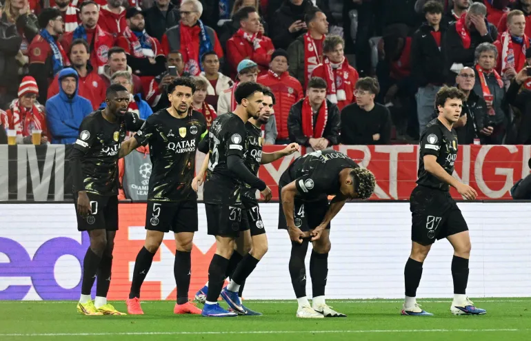 أفضل هجوم ضد أقوى دفاع الذكاء الاصطناعي يختار الفائز بدوري