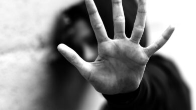 اتهام لاعبة كرة  قدم صاعدة باغتصاب مراهق عدة مرات