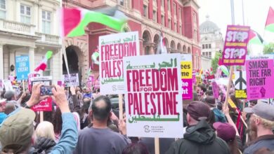 تظاهرات مؤيدة لفلسطين ومسيرة لليمين المتطرف في لندن وسط انتشار أمني واسع وتوقيفات