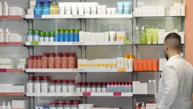عاجل | الدواء في مرمى النار: الحرب تطيح بمئات الصيدليات