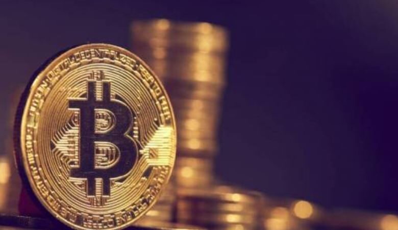 عاجل | تدفقات خارجة بمليارات الدولارات تهز صناديق البيتكوين الأميركية