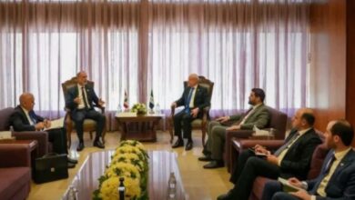 عاجل | لبنان وسوريا تبحثان تعزيز التعاون في النقل وإعادة فتح المعابر