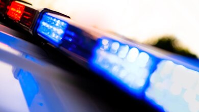 قالت الشرطة إنه تم العثور على 6 جثث في عربة نقل يونيون باسيفيك في لاريدو بولاية تكساس بالقرب من المكسيك