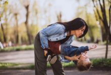 ما هي لغة الحب الوحيدة التي يفهمها طفلك؟